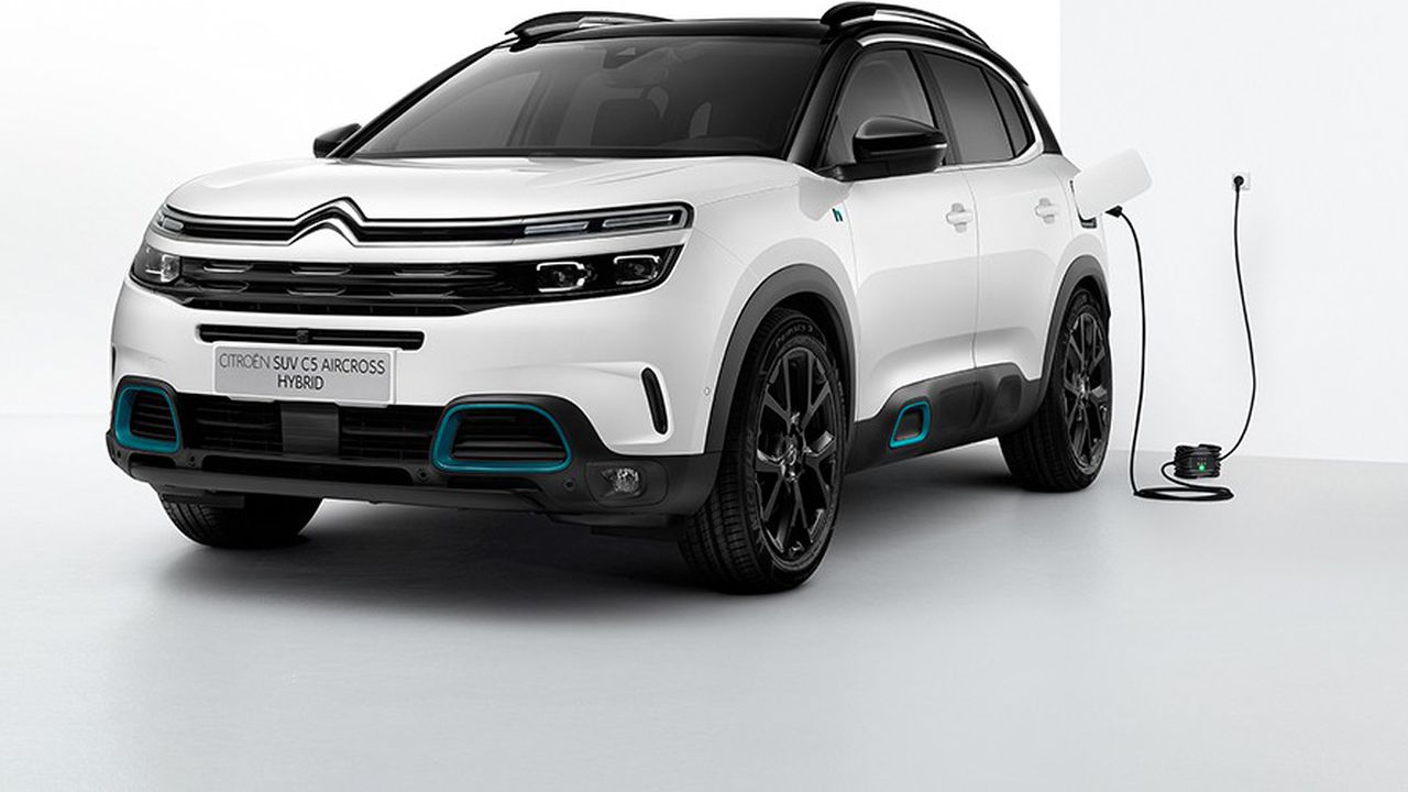 2330821-c5-aircross-hybrid-dans-lair-du-temps-web-tete-0602836929360